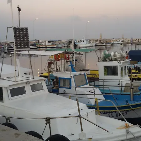 Lca2 Flat For You לרנקה