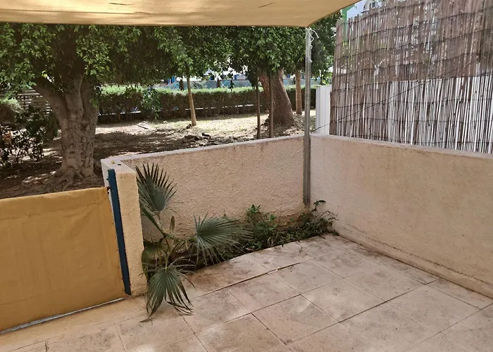 Lca2 Flat For You Lárnaca