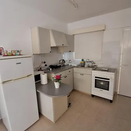 Lca2 Flat For You * Larnaca